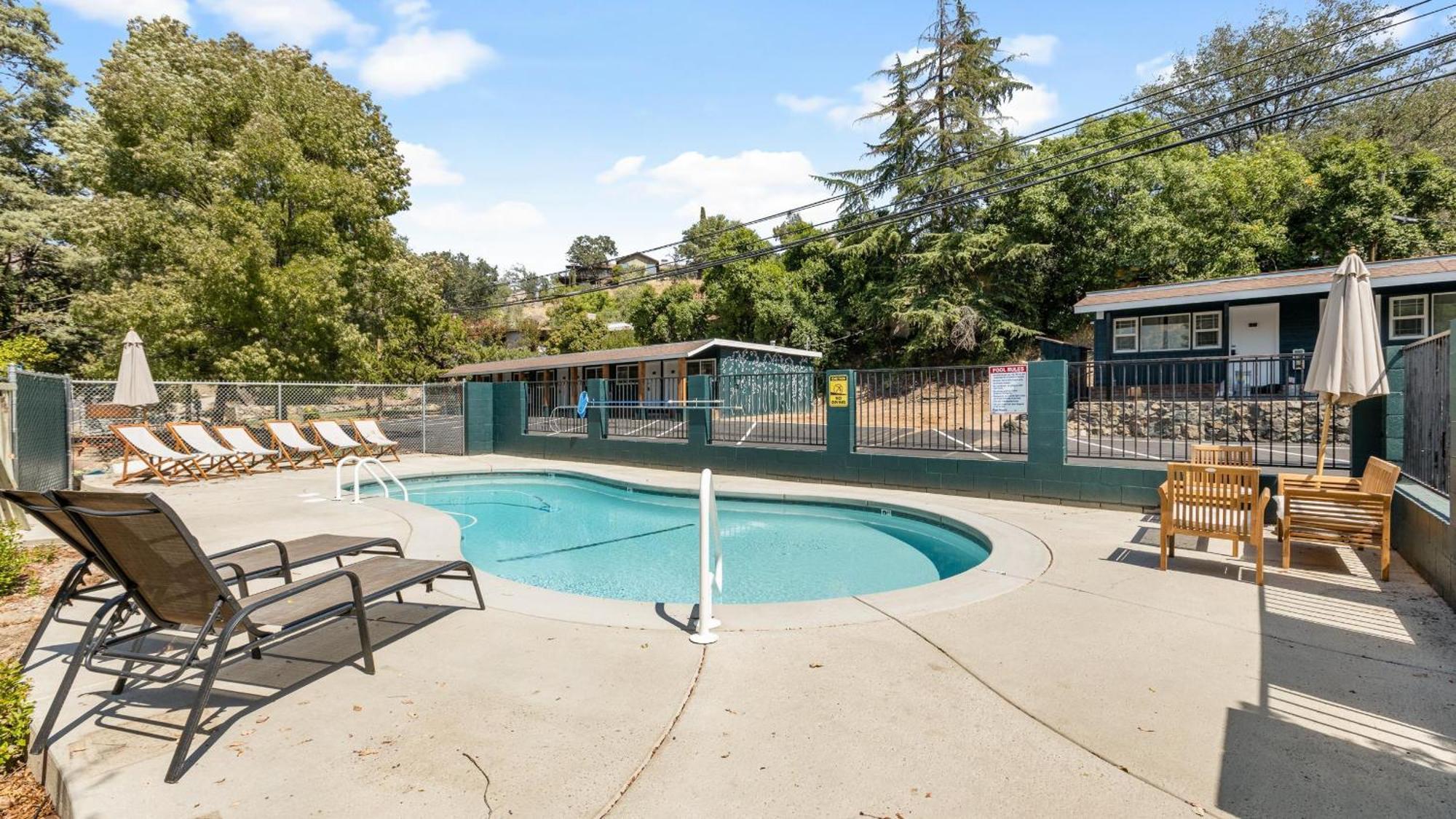 The Rae | Sequoia Motel Rm 5 Three Rivers Zewnętrze zdjęcie